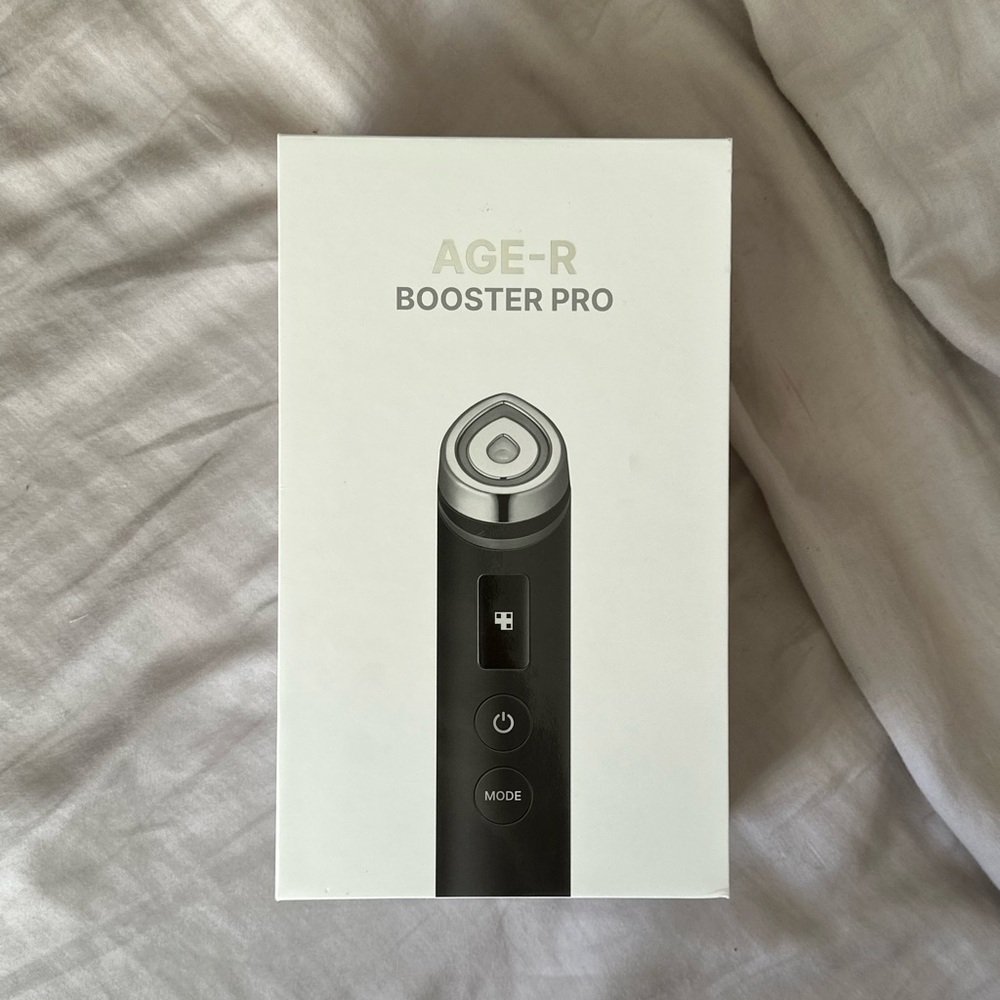 BRAND NEW Medicube Age R Booster Pro
